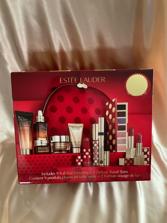 Estee Lauder Other - Estee Lauder Makeup Gift Set in “Glam” Shades  New/Unopened